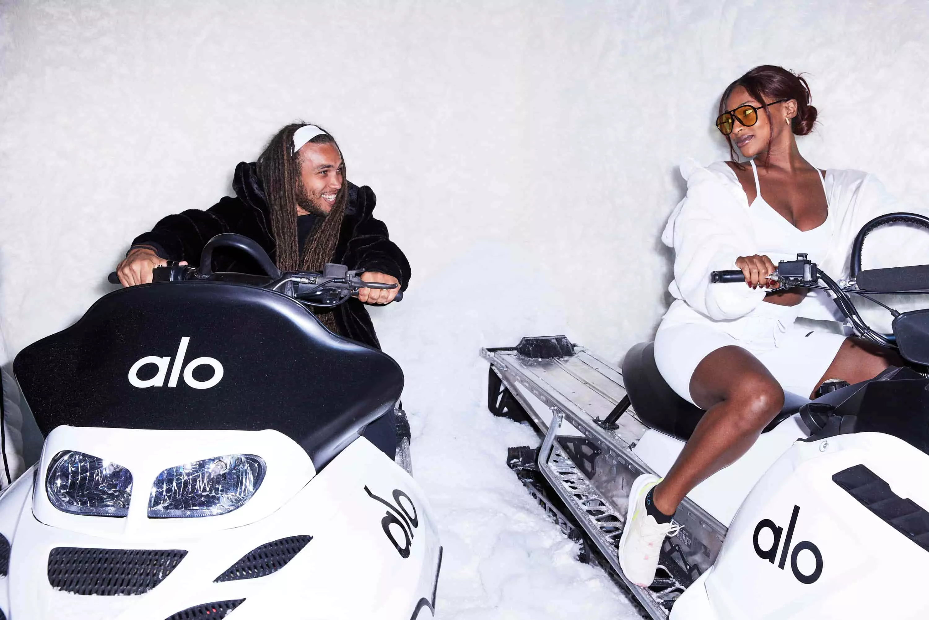 Stay Warm and Stylish: The Best Winter Coats and Jackets from Alo Yoga