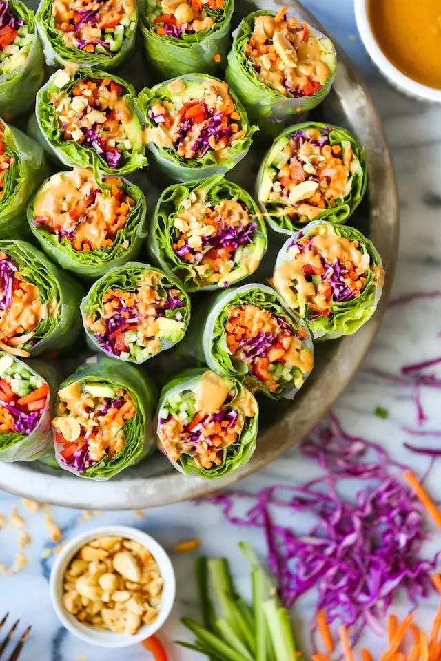 Summer Delights: Essential Beach and Poolside Snacks