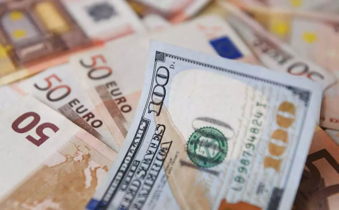 The Fading Financial Brilliance: Assessing the Dollar's Recent Decline