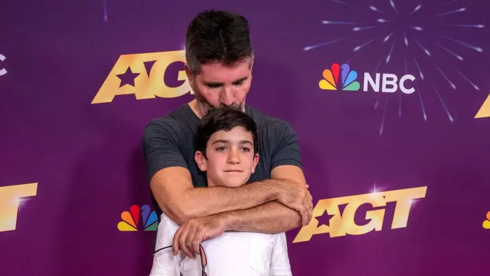 Saiba tudo sobre o filho de Simon Cowell, o pequeno Eric