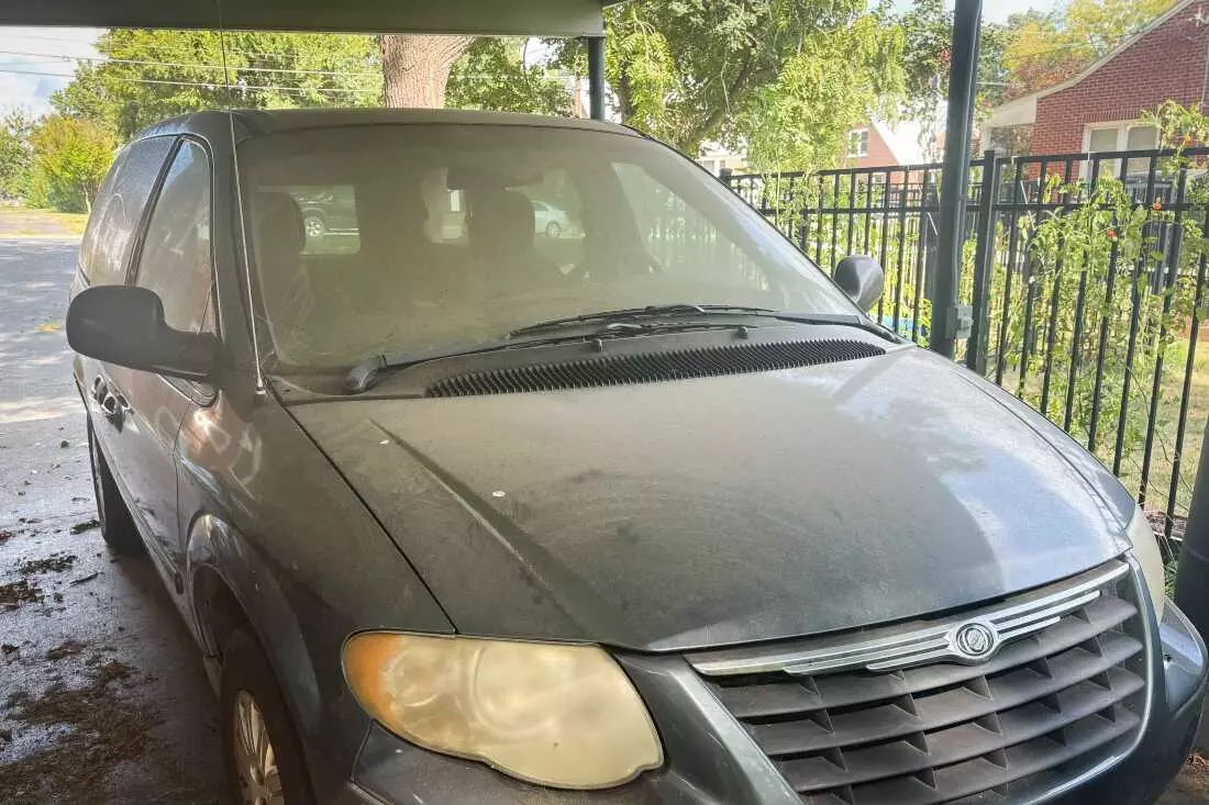 The End-of-Life Journey for Vehicles: Selling, Donating, or Recycling