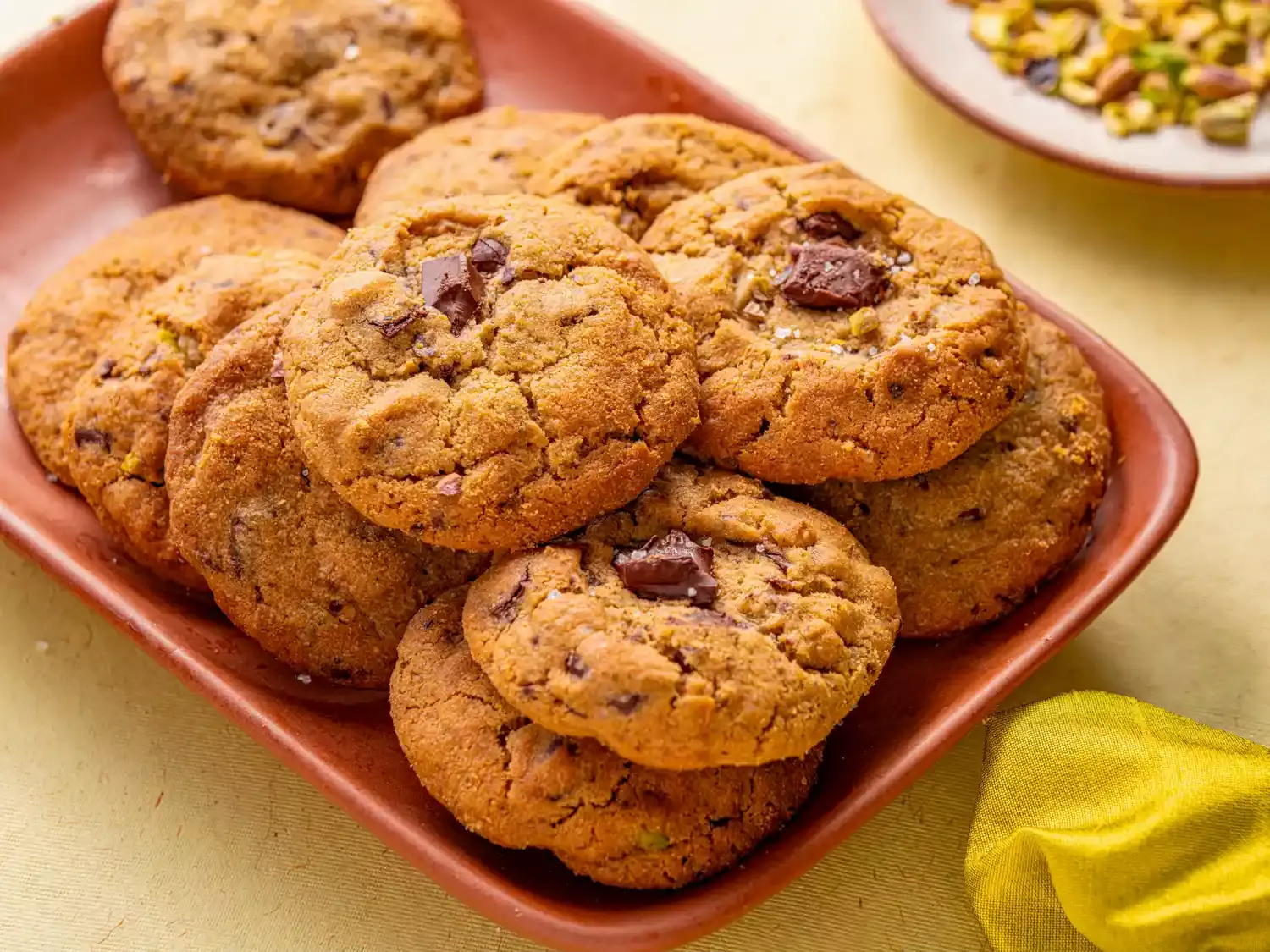 Crafting the Perfect Pistachio Chocolate Chip Cookie