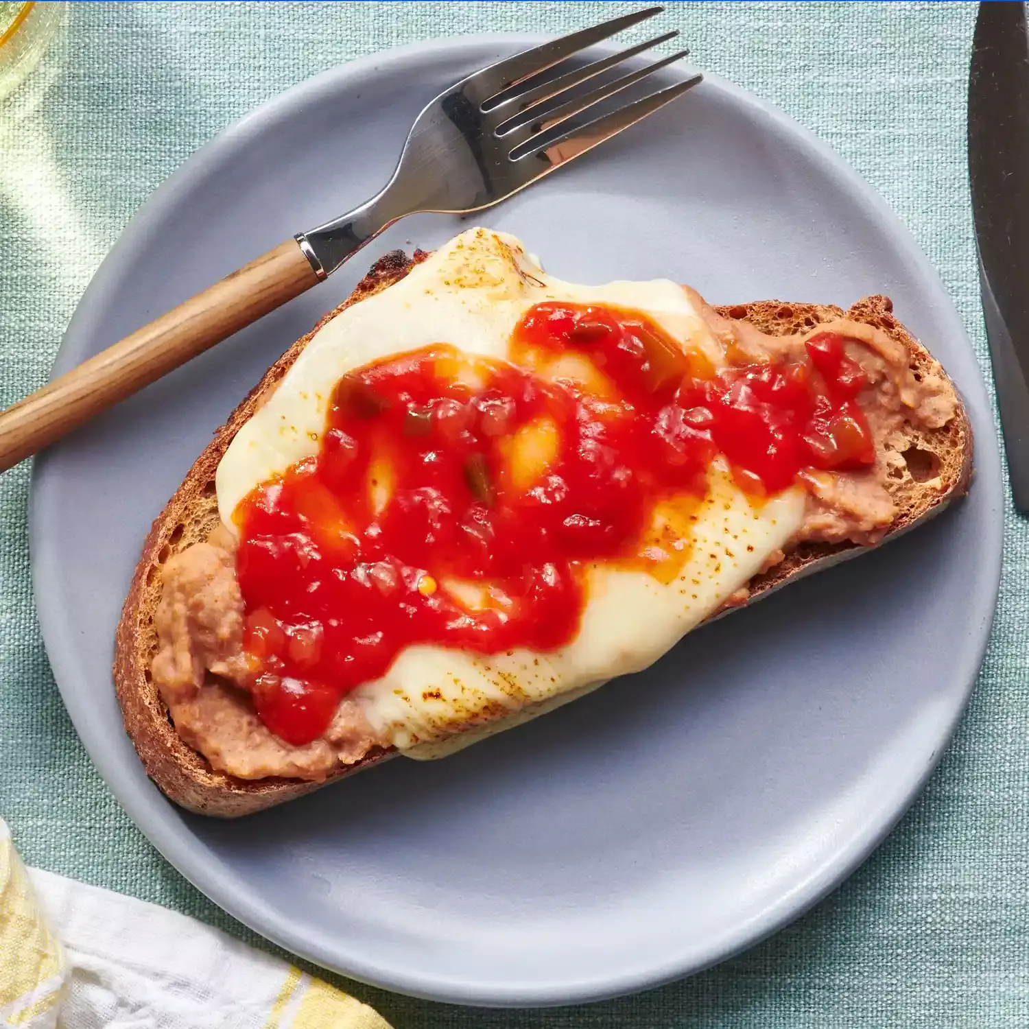 Quick and Nutritious Cheesy Bean Toast: A Breakfast Revelation