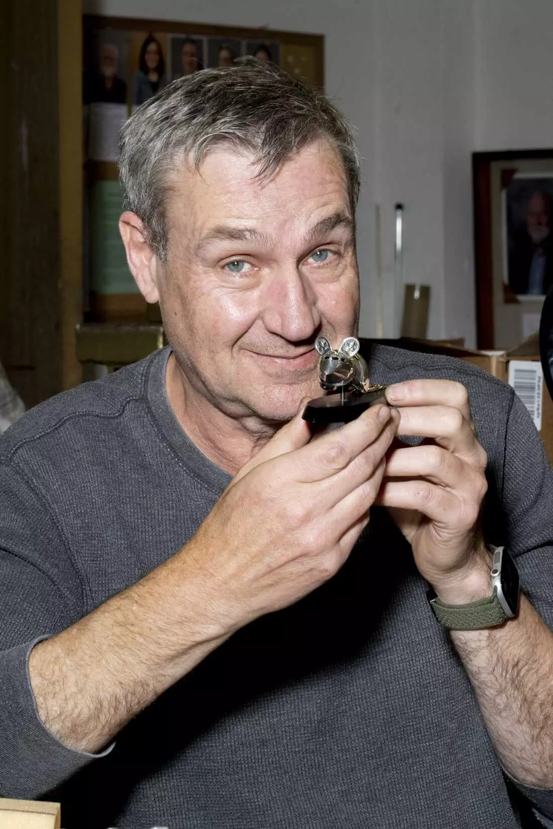 Jeff de Boer's Miniature Marvels: Crafting Intricate Armor for Mice
