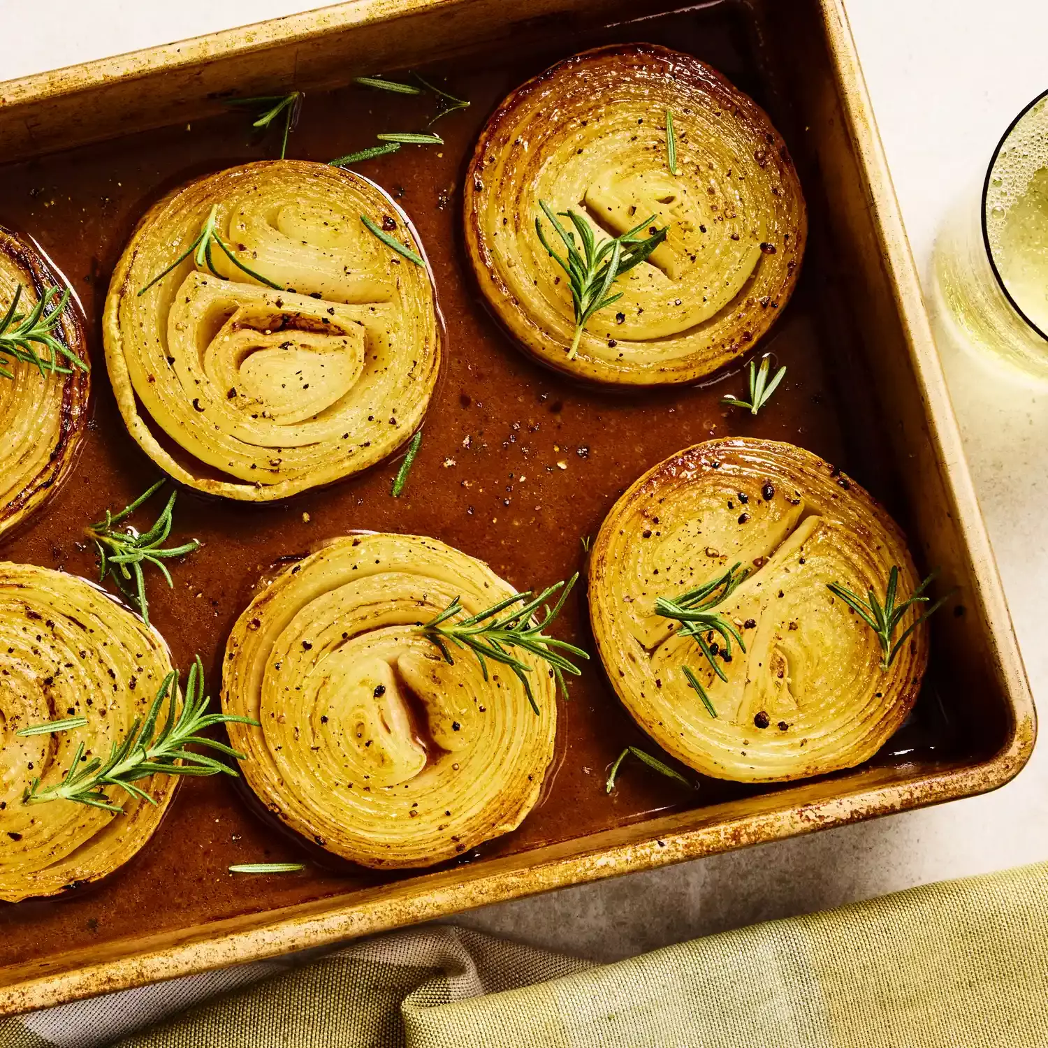 Balsamic Rosemary Melting Onions: A Flavorful Side Dish