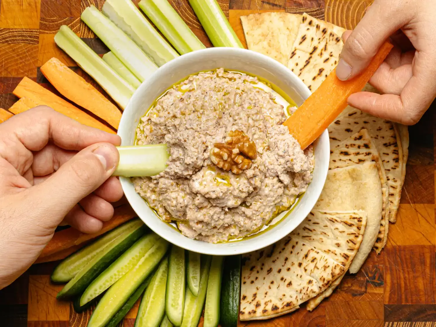 Crafting the Perfect Walnut Skordalia: A Versatile Greek Garlic Dip