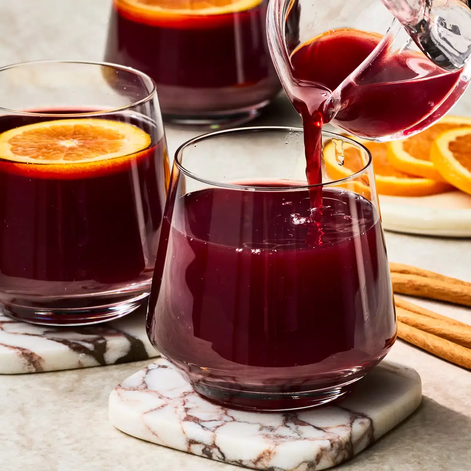 Warm & Spiced: The Ultimate No-Sugar Mulled Mocktail for Festive Gatherings
