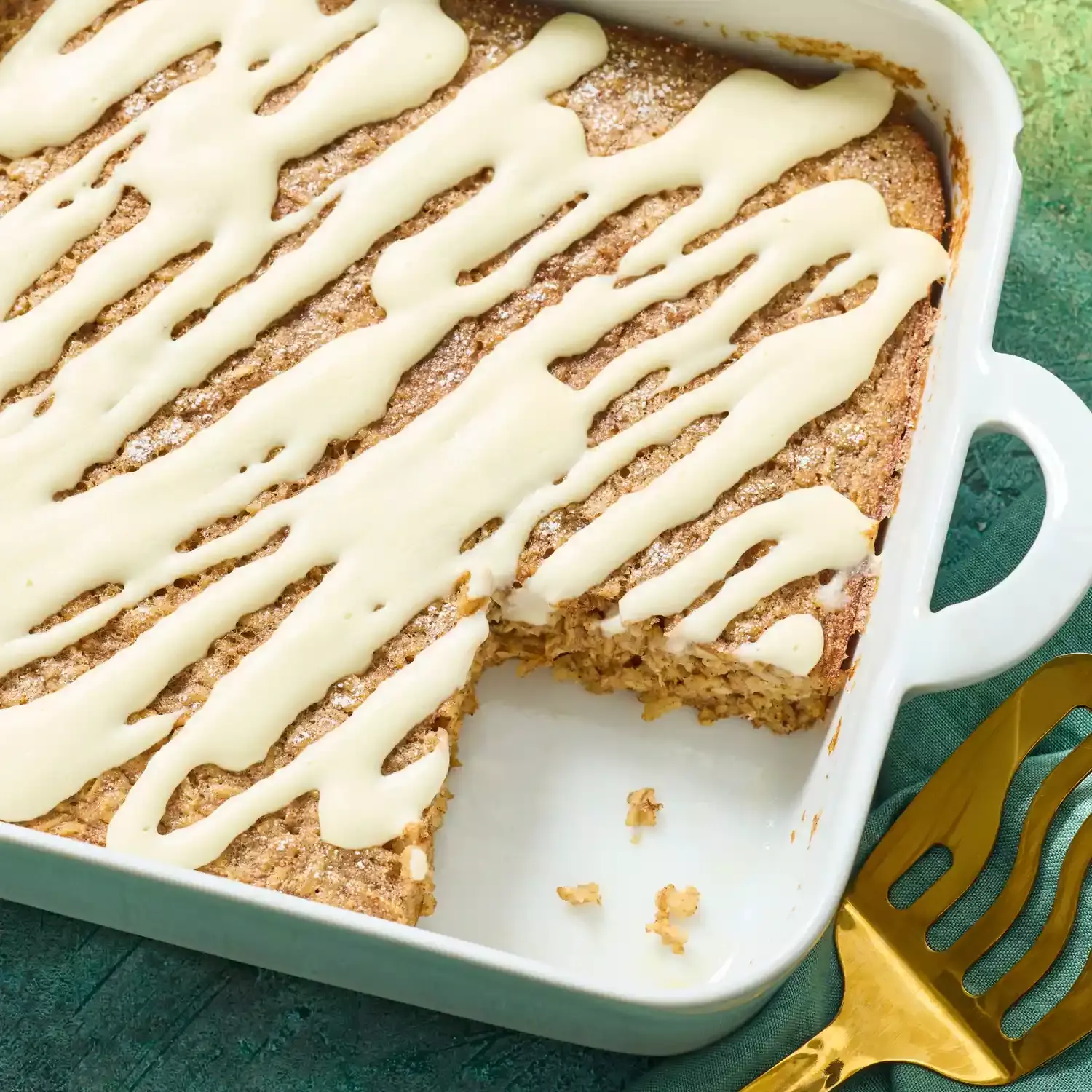 Gingerbread Baked Oats: A Cozy and Nourishing Breakfast Treat
