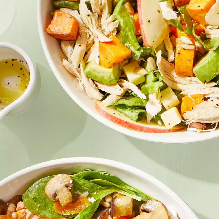 Effortless Holiday Feasts: Quick and Nutritious Meals for Busy Festive Weeks