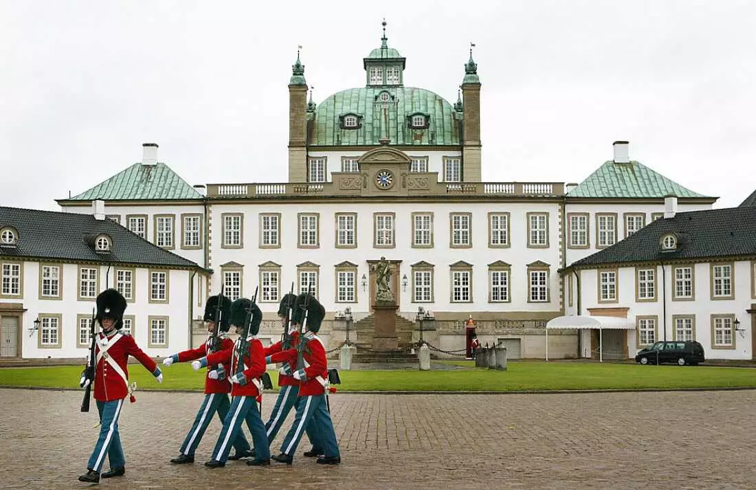 US Debates Emulating Denmark's Childhood Vaccination Approach Amidst Expert Skepticism
