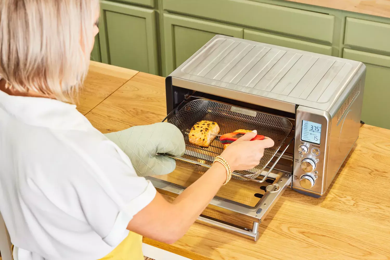 Breville Smart Oven Air Fryer Pro: A Culinary Game-Changer