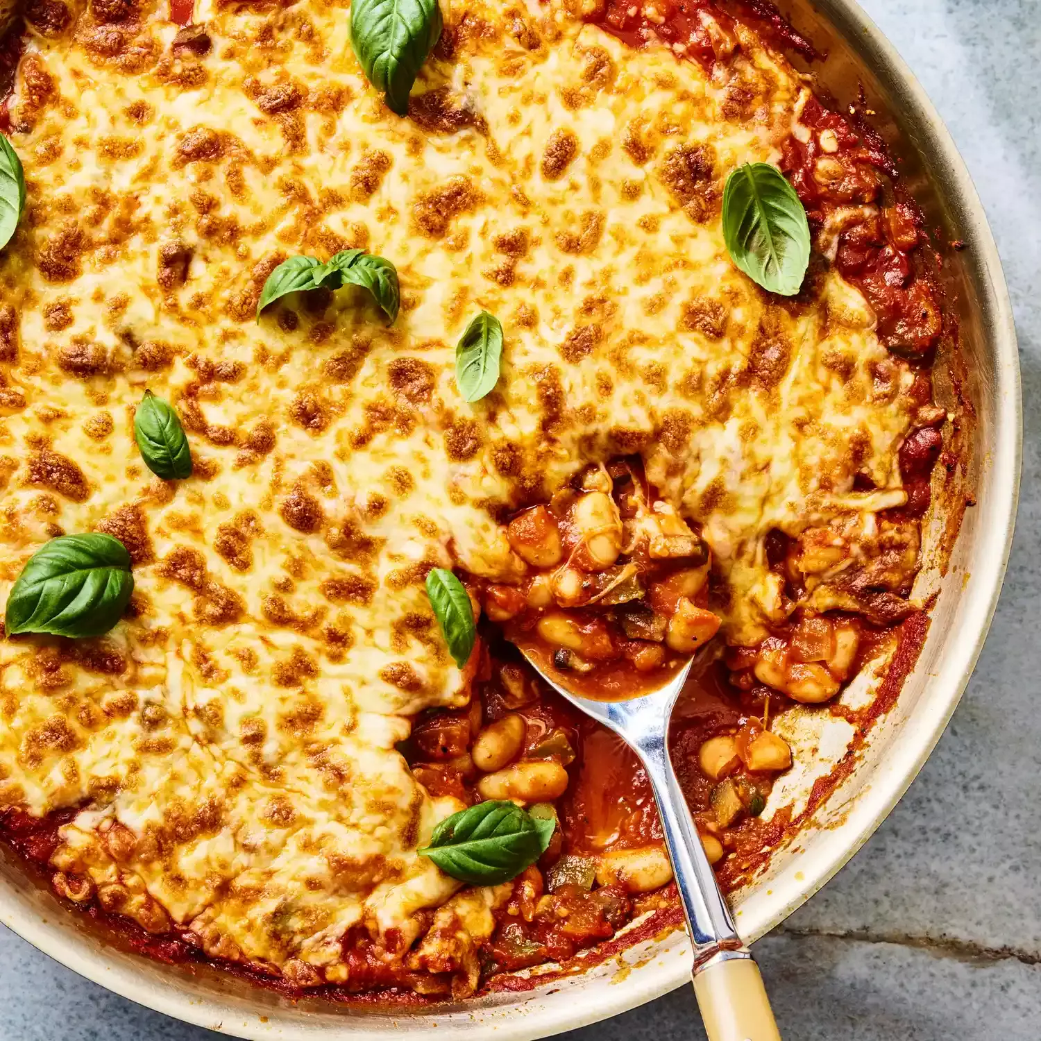 High-Fiber Pizza Bean Skillet: A Quick and Healthy Vegetarian Meal