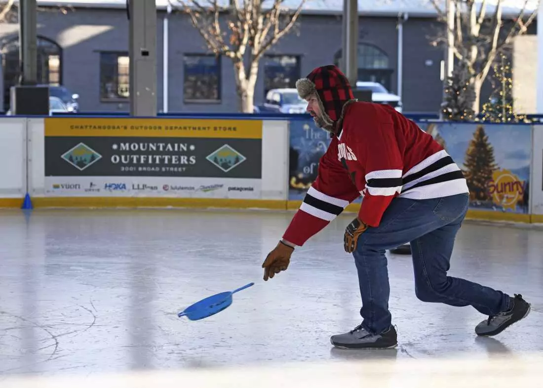 Skillet Curling: A Southern Take on an Olympic Sport