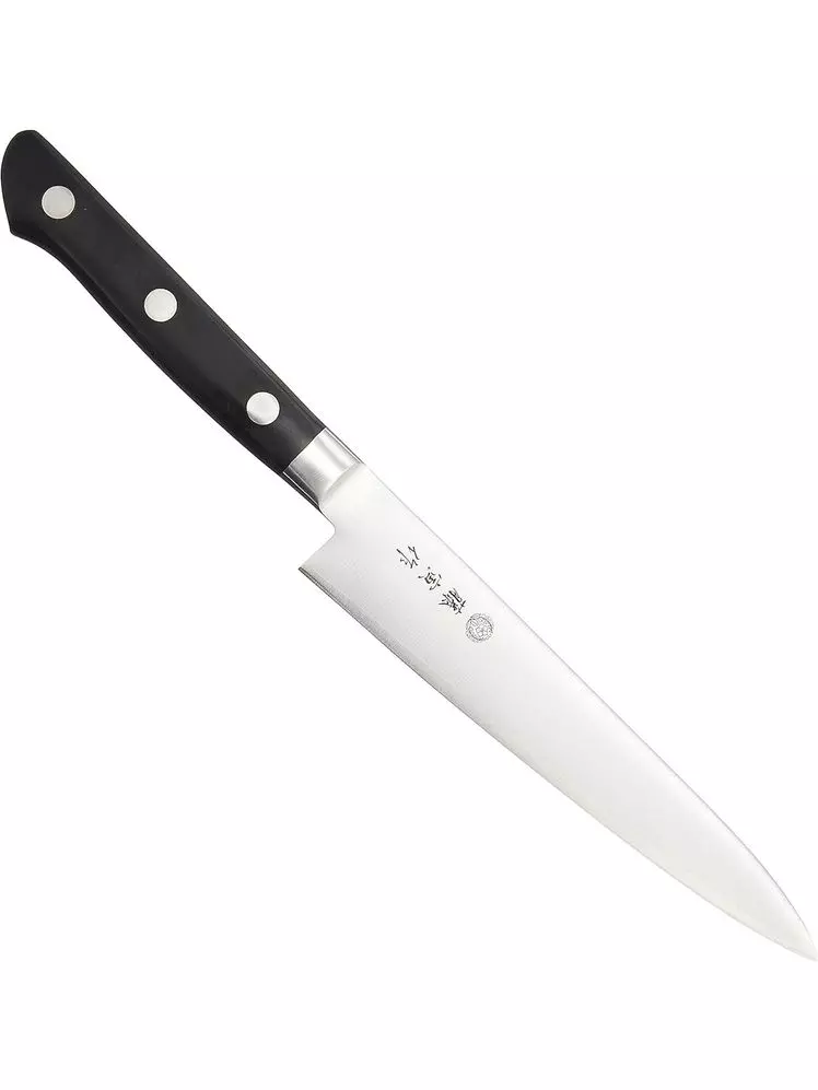 The Underrated Utility of the Petty Knife in Your Kitchen