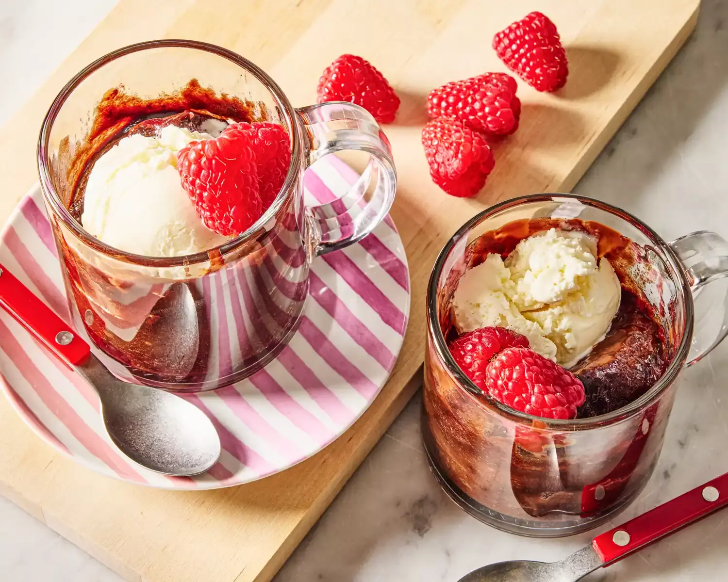 Rapid Raspberry Chocolate Mug Cakes