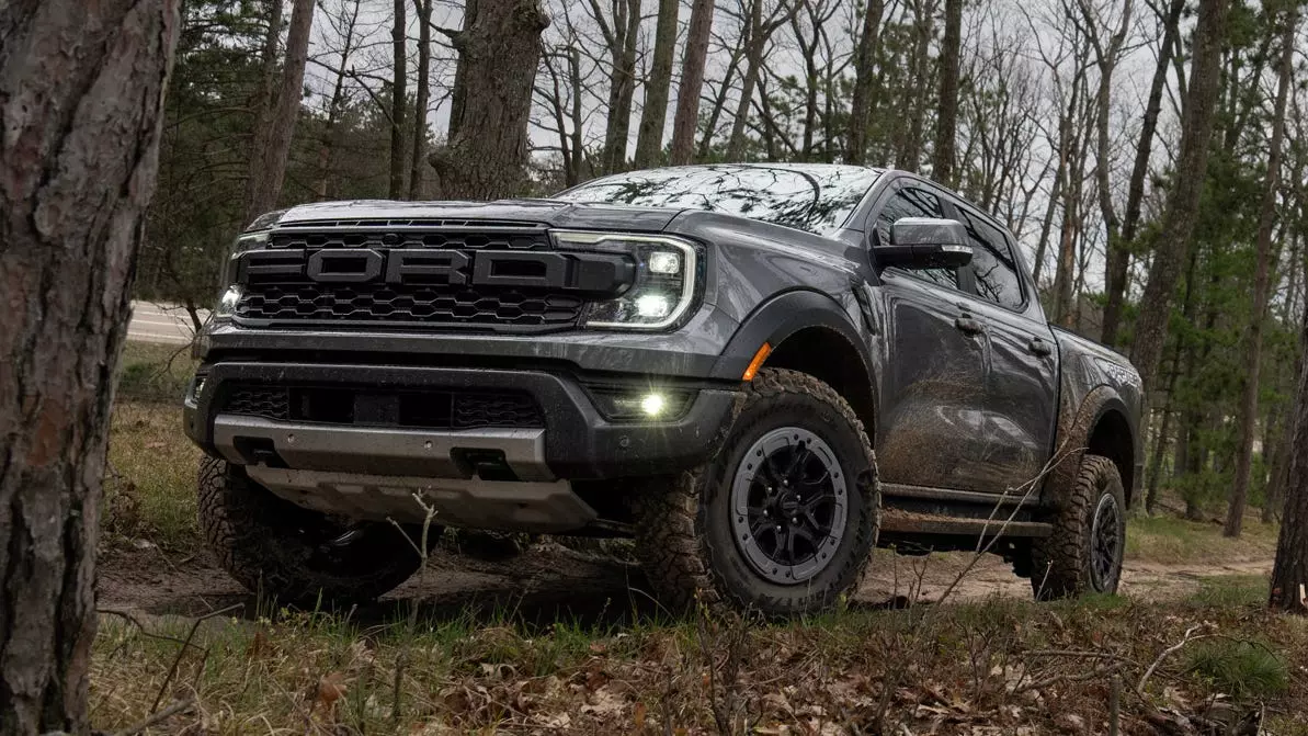 2027 Ford Ranger Raptor: Unrivaled Off-Road Dominance and On-Road Refinement