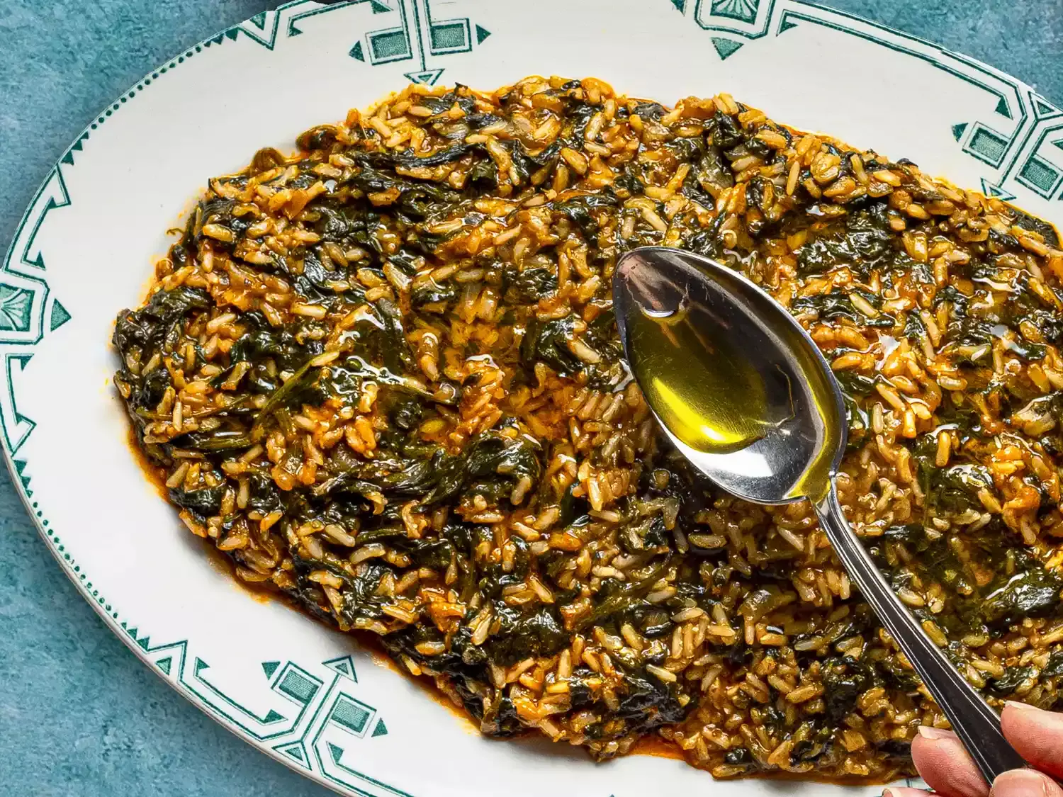 Crafting the Perfect Greek Spanakorizo: A Culinary Journey