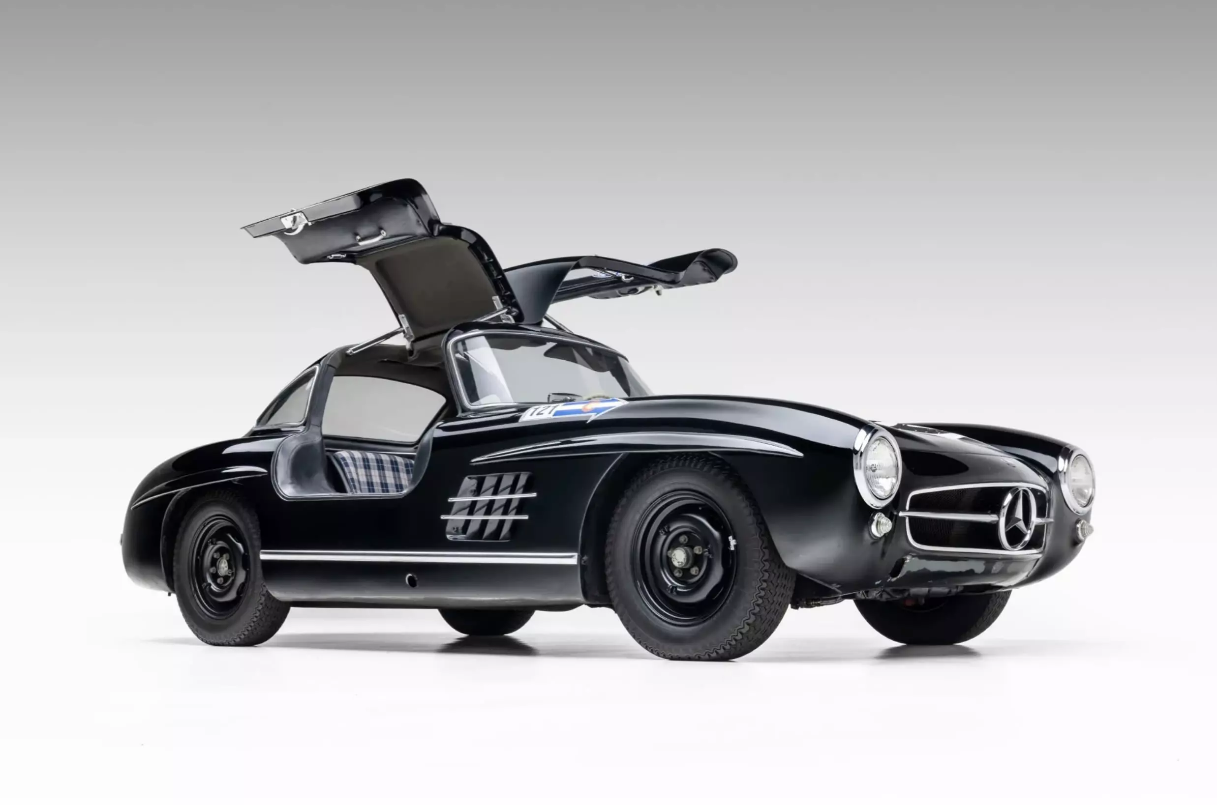 1956 Mercedes-Benz 300SL Gullwing: A Classic Car's Pricy Upkeep and Auction Debut