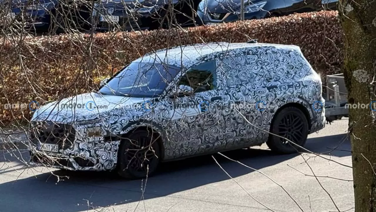 Audi Q9 Prototype Spotted Undergoing Towing Tests