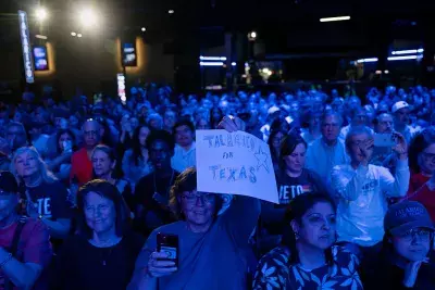 Democrats' Record Turnout in Texas Primaries: A Sign of Shifting Political Landscape?