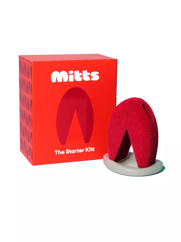 The Versatile Mitts Sponge: A Kitchen Essential Beyond Wine Glasses