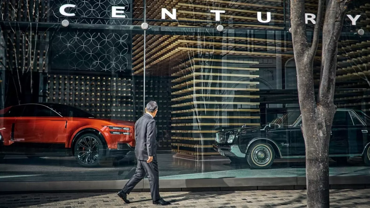 Toyota's Century Brand Ascends to Luxury Status with New Tokyo Showroom