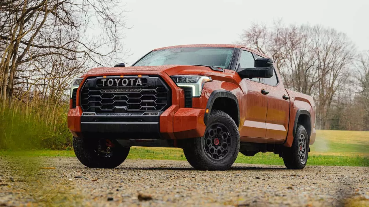 Toyota Reportedly Developing 'Hammer' Pickup to Rival Ford Raptor