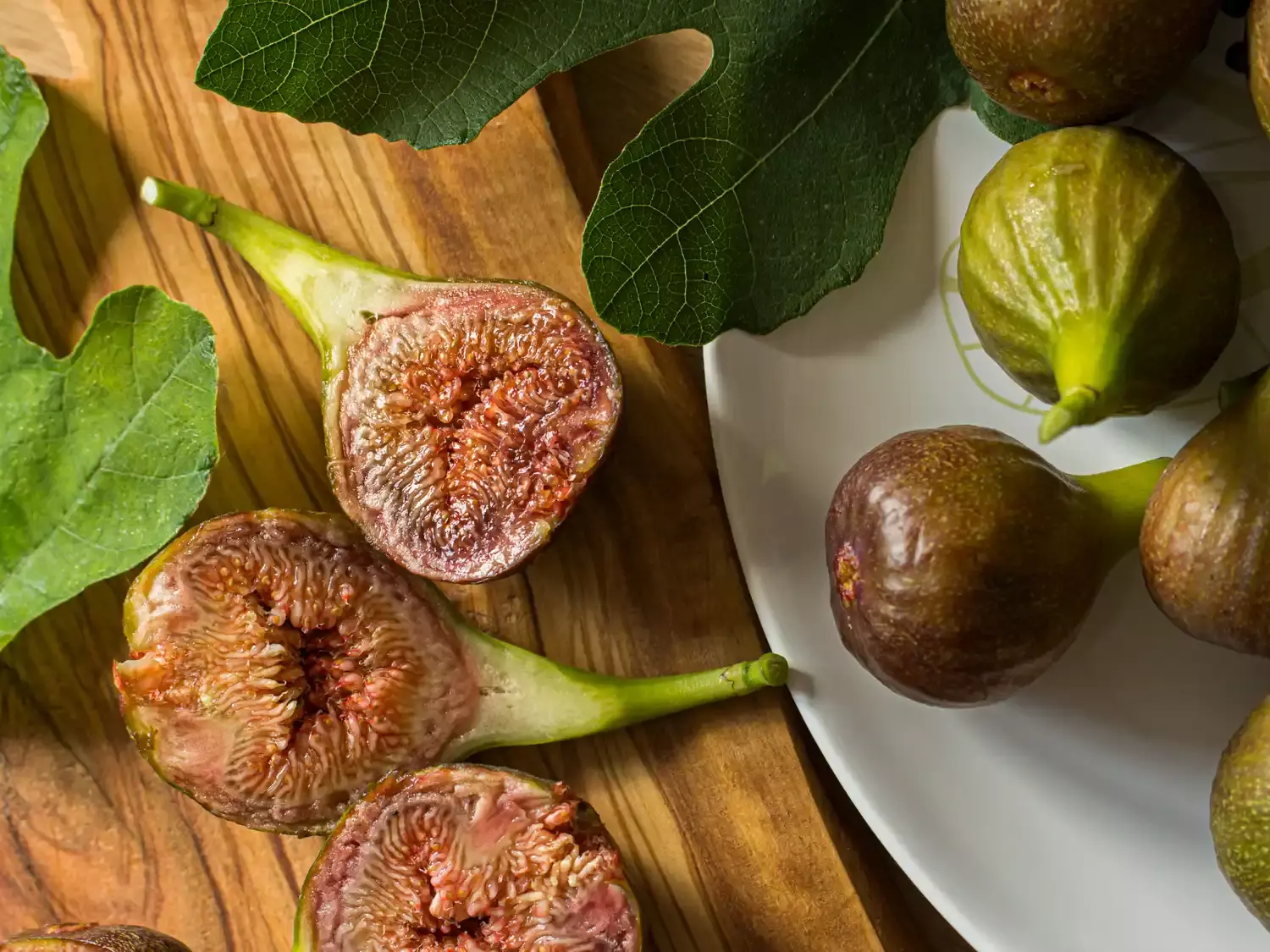 Unlock the Hidden Potential of Fig Leaves in Culinary Creations