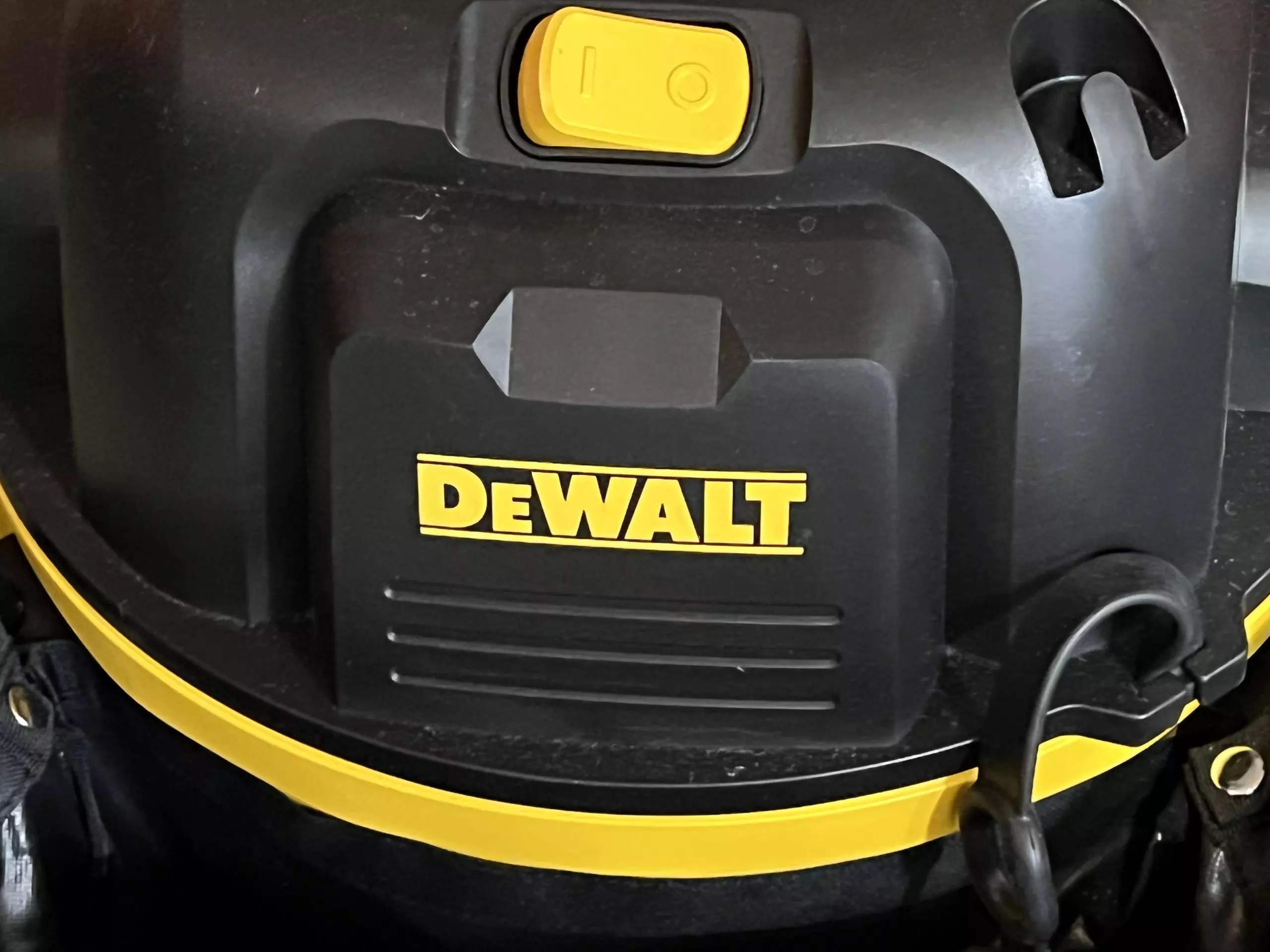 DeWalt's Cordless Ratchet: Powering Through Tasks with a 32% Discount at Amazon