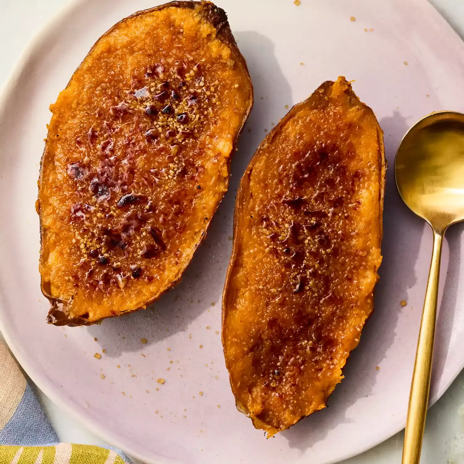 Delectable Cinnamon-Crusted Sweet Potatoes: A Fiber-Rich Side Dish