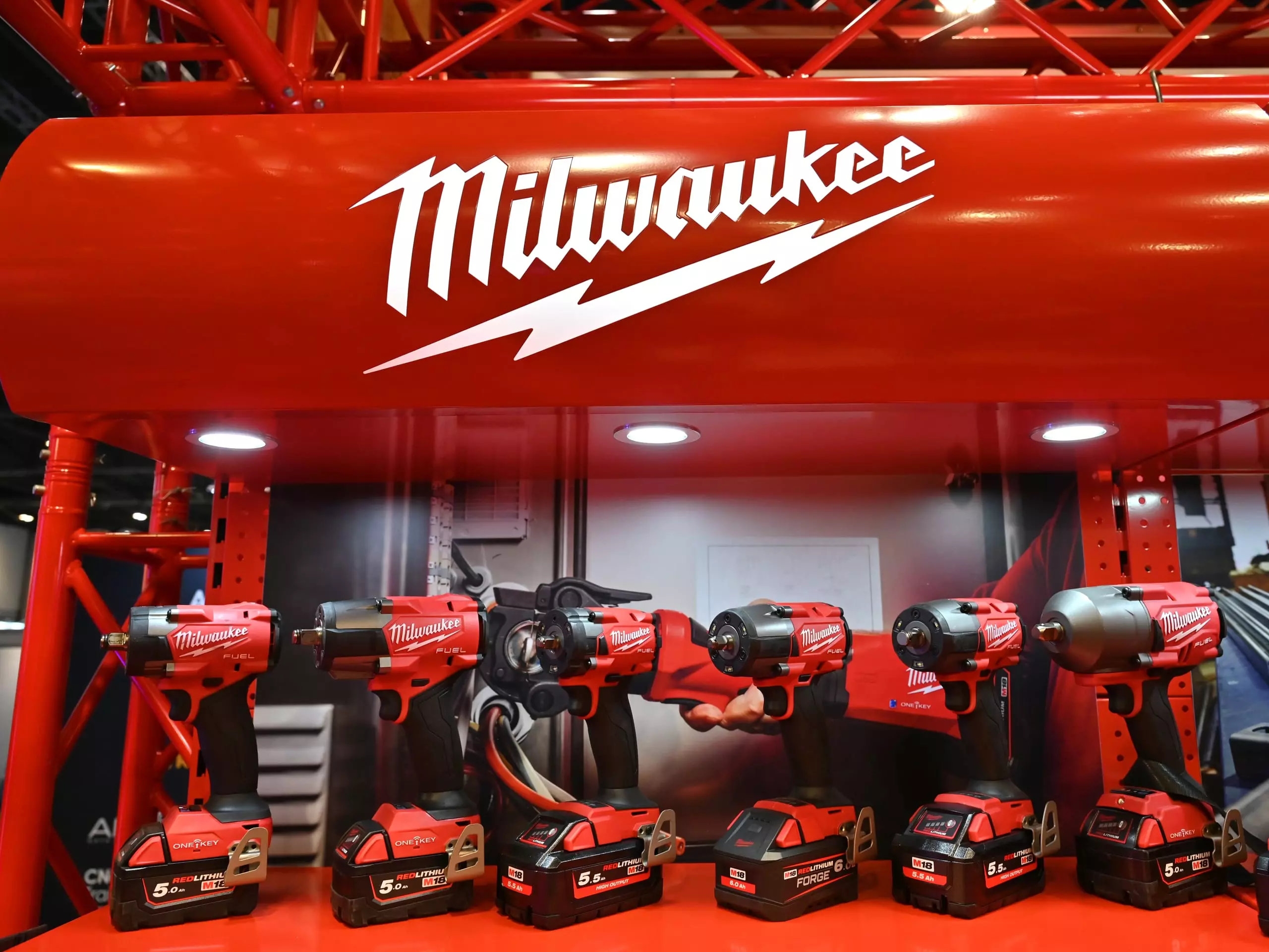 Milwaukee M12 Cordless Ratchet Kit: A Powerful Tool for Mechanics