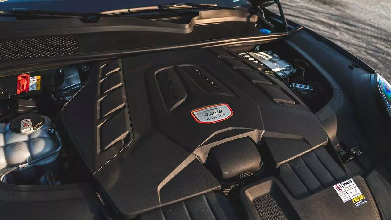Porsche Continues Its Commitment to Internal Combustion Engines
