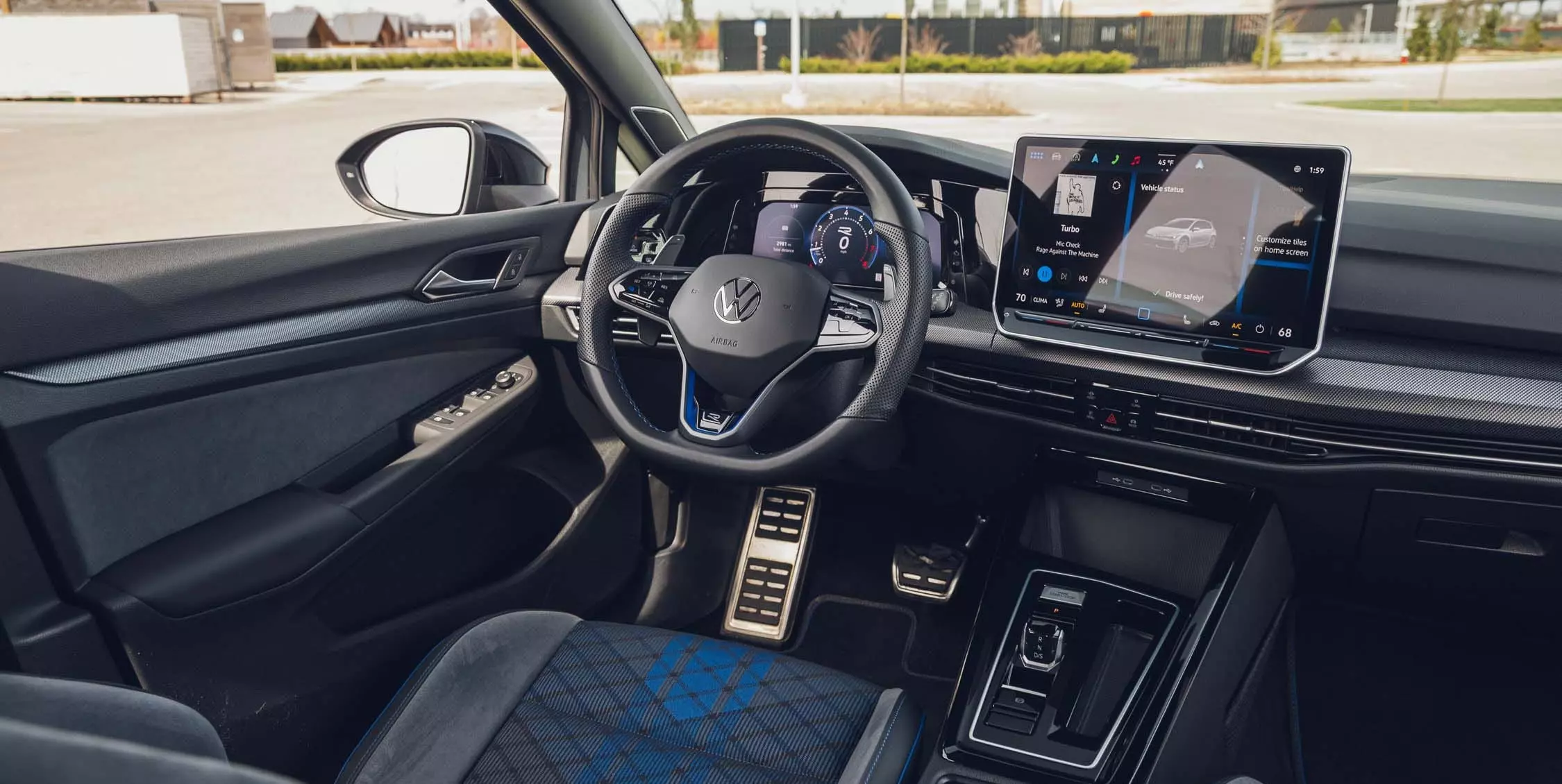 2026 Volkswagen Golf R: Euro Style Package Enhancements