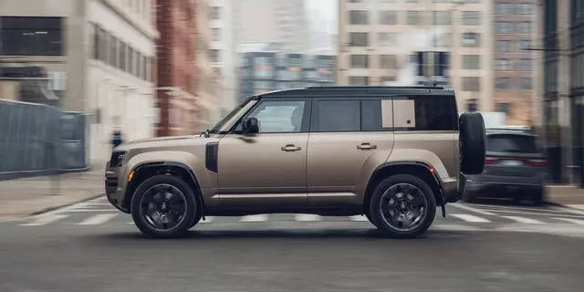 2025 Land Rover Defender OCTA: A Powerhouse SUV Unveiled
