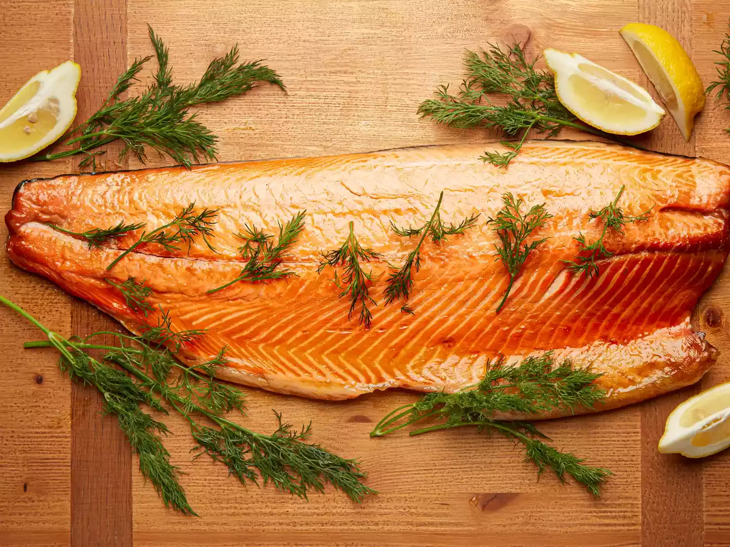 Mastering Salmon: A Culinary Guide to Wild vs. Farmed Varieties