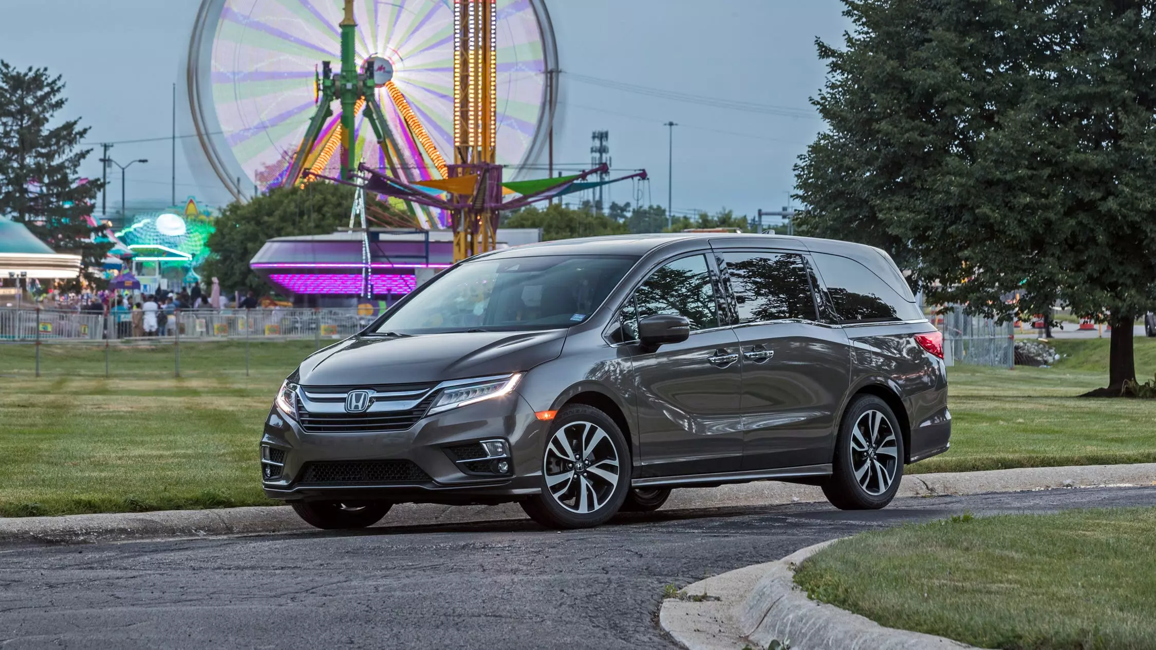 Honda Recalls Odyssey Minivans Over Airbag Malfunction Concerns