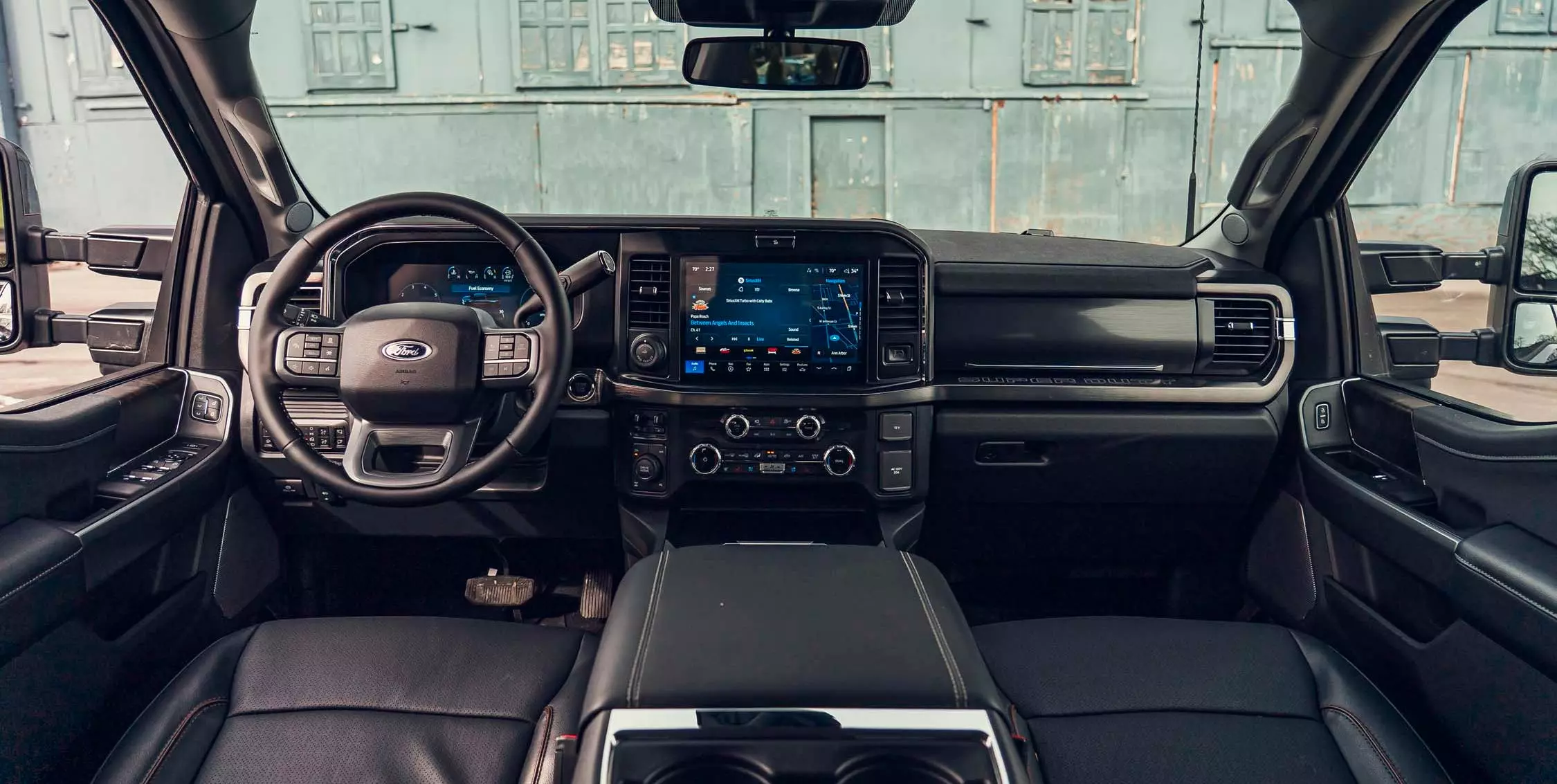 2026 Ford F-250 Super Duty Lariat: A Peek Inside the Luxurious Workhorse