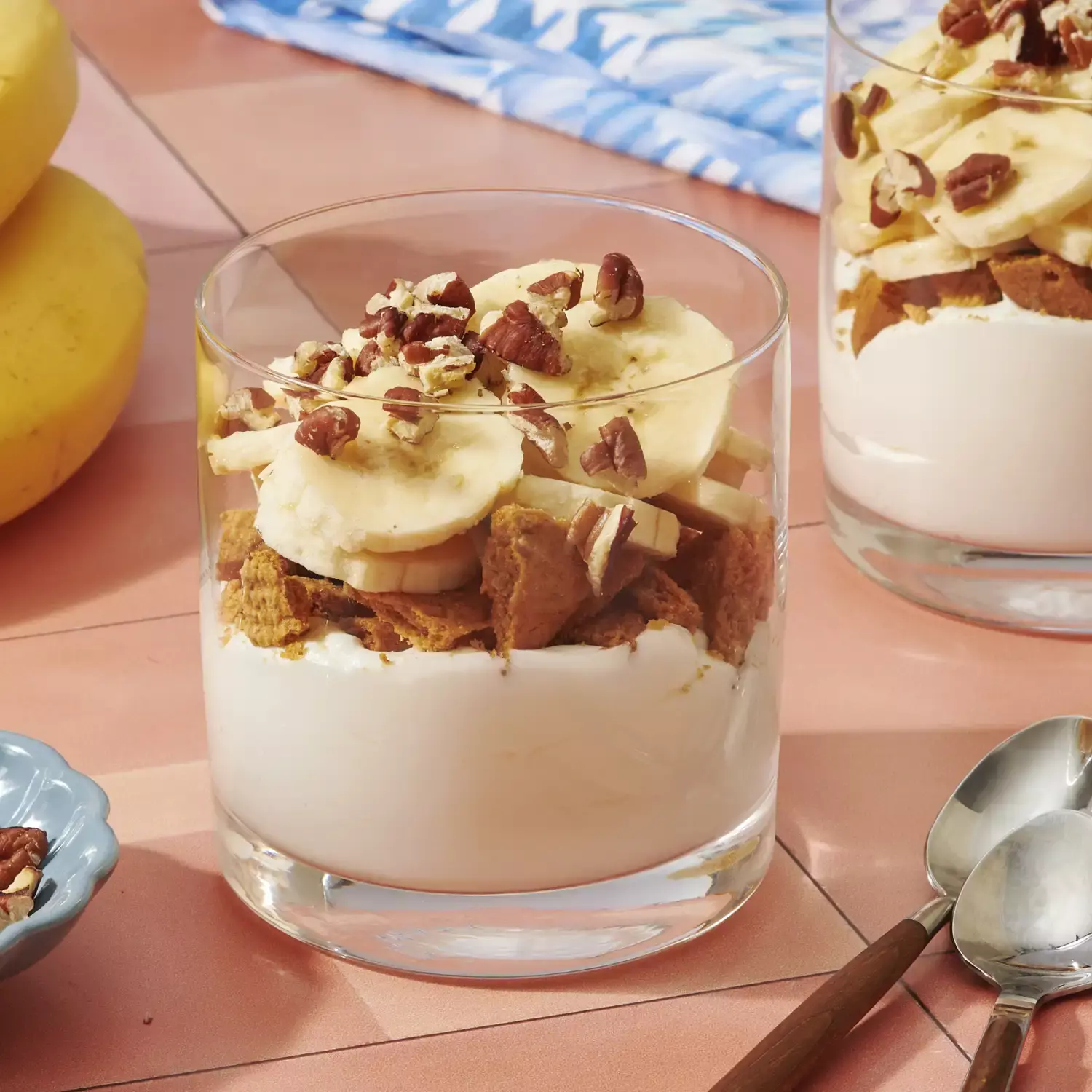 Delightful Gingersnap Banana Frozen Yogurt Parfaits