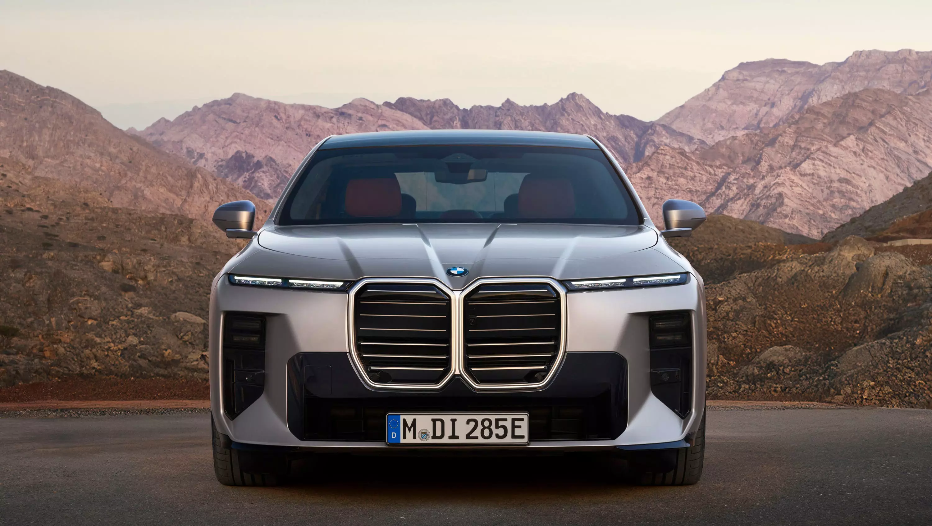 2027 BMW i7: A Comprehensive Review of BMW's Electric Flagship Sedan