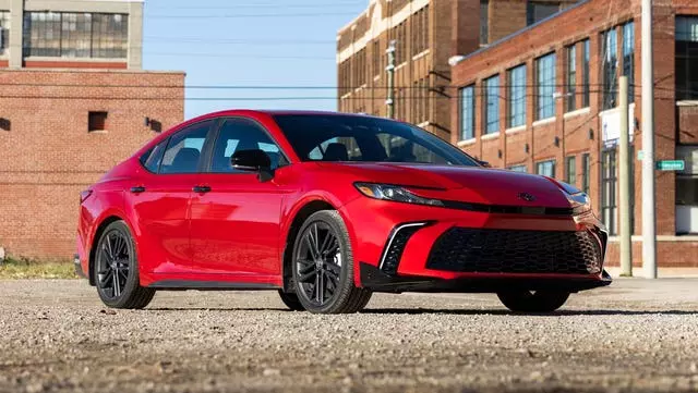 Optimal Toyota Camry Trim: A Buyer's Guide
