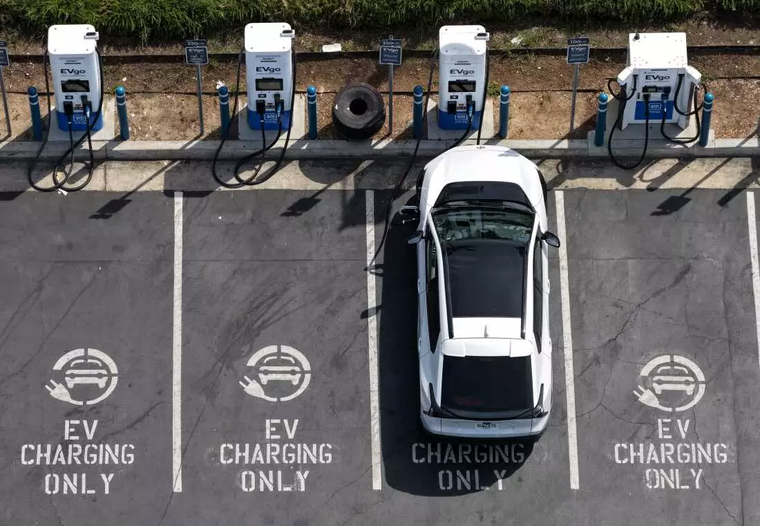 Electric Vehicle Performance in Extreme Temperatures: AAA's Latest Findings