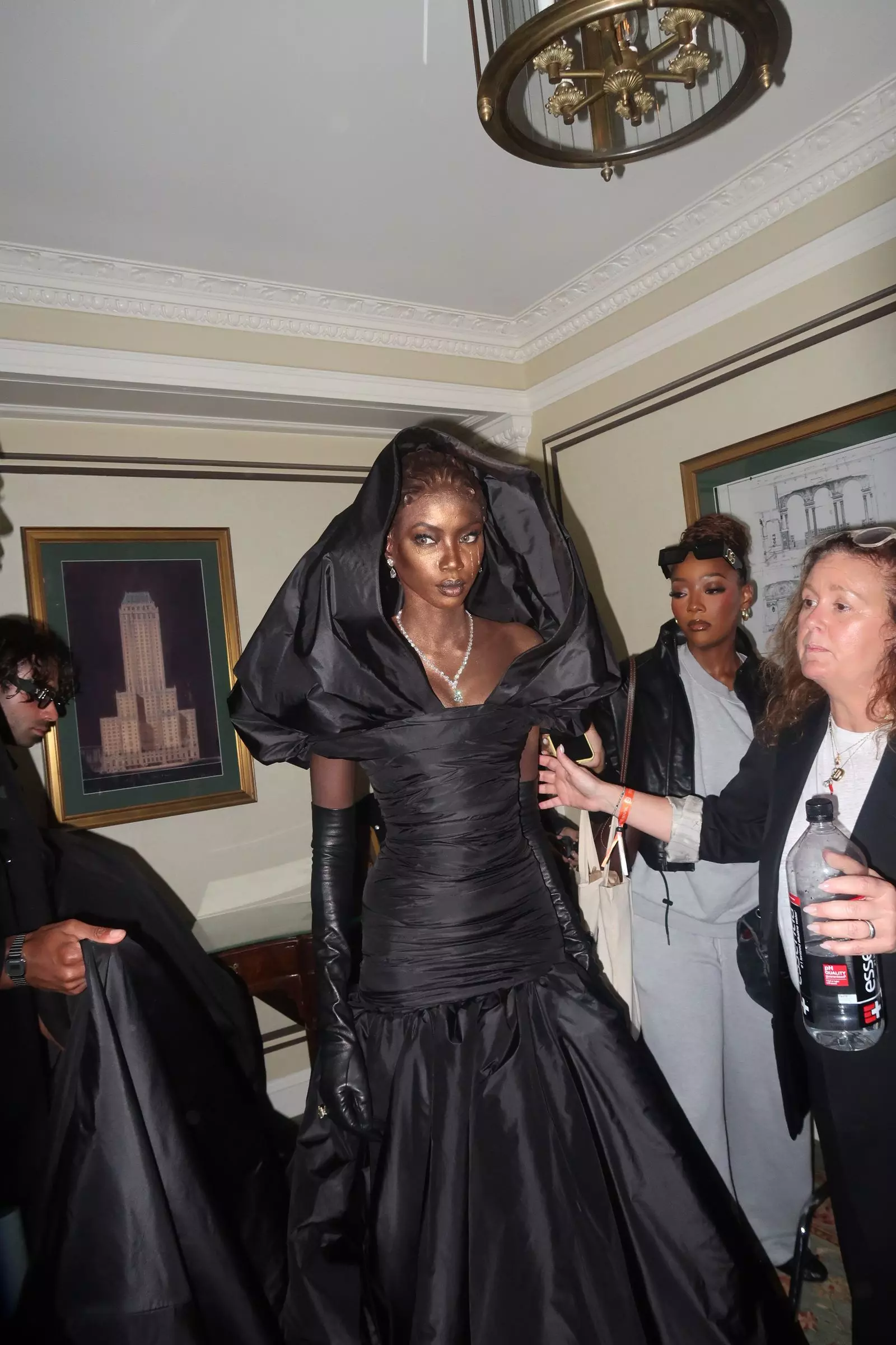 Anok Yai's Sculptural Black Madonna Look at the Met Gala 2026