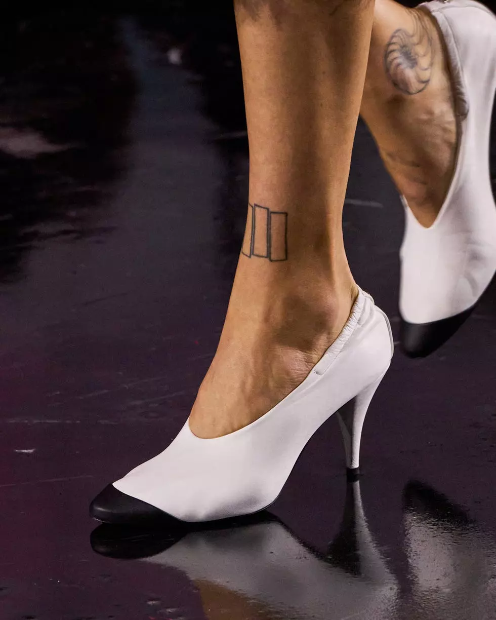 The Global Ascent of Glove Shoes: Comfort Meets Contemporary Chic
