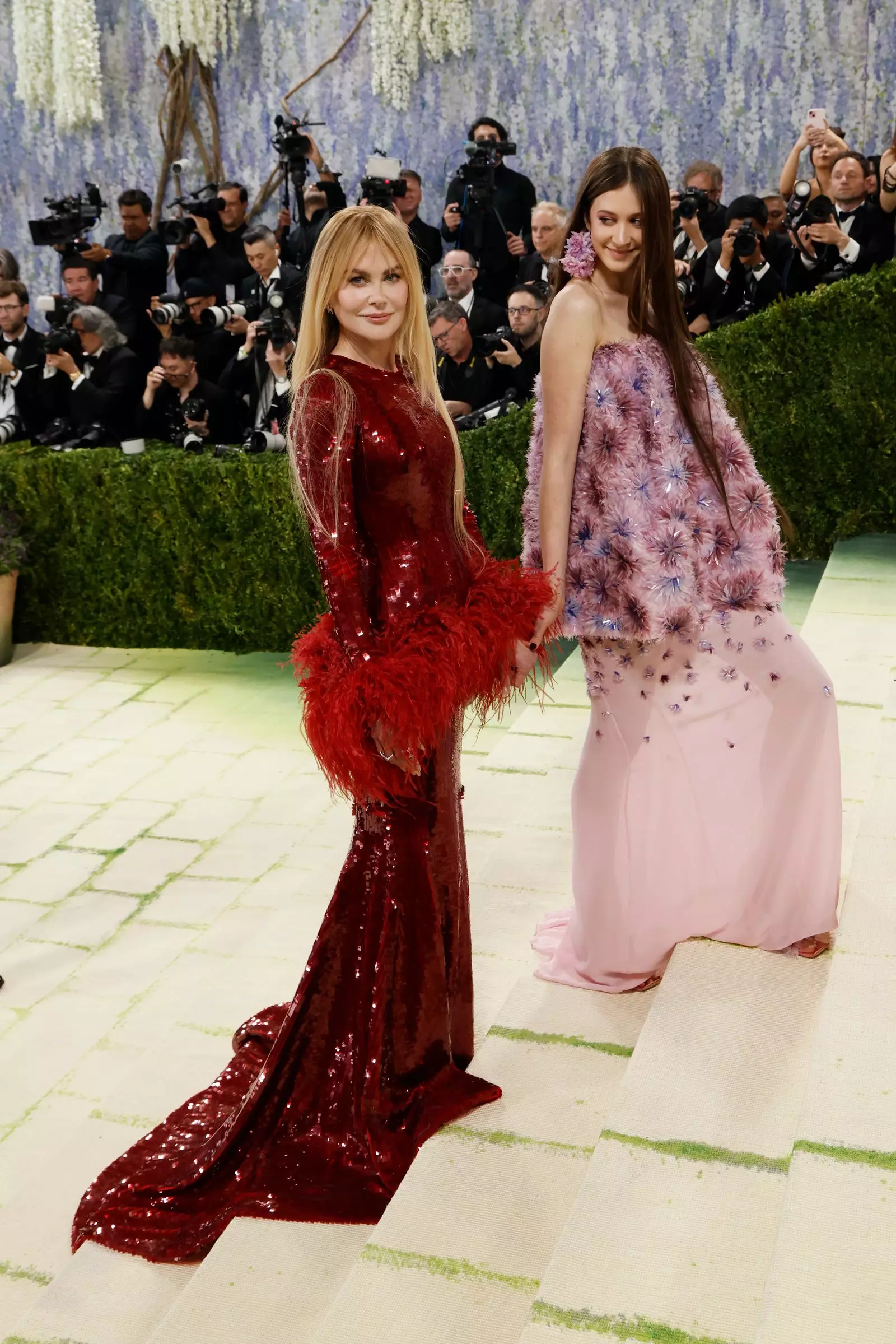Nicole Kidman's Met Gala 2026 Radiance: A Behind-the-Scenes Look