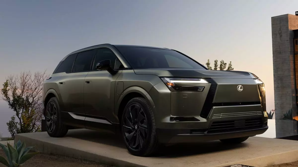 2027 Lexus TZ: An Electrifying Leap into Luxury SUVs
