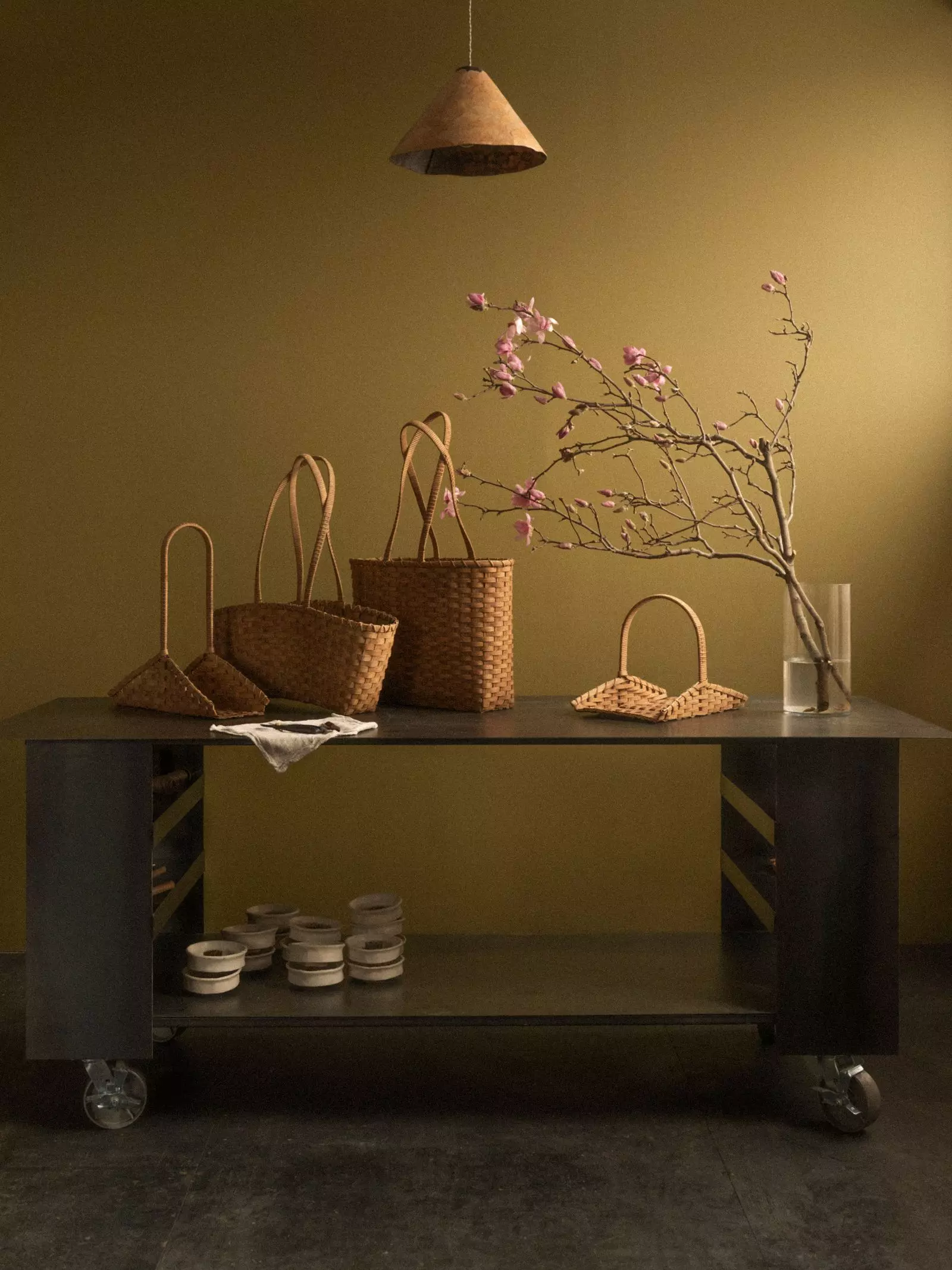 Alex Crowder's Field Studies Flora: Weaving Nature's Story into Floral Artistry