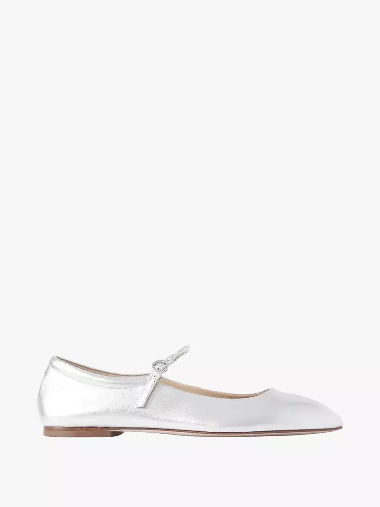 7 Stylish Ways to Incorporate Ballet Flats Into Your Summer Wardrobe