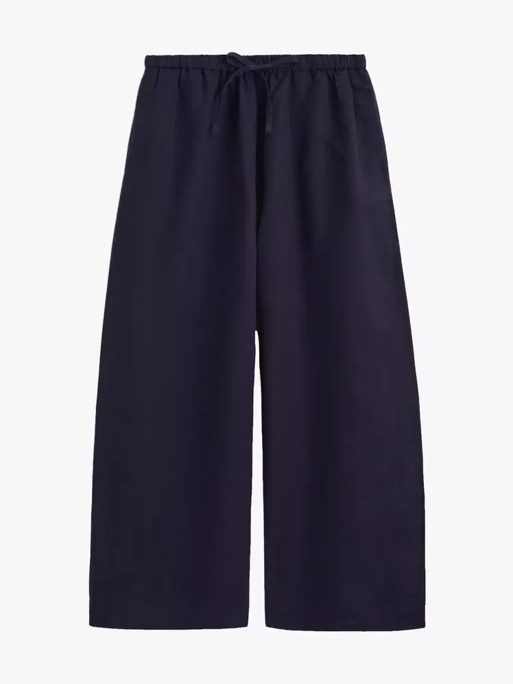 The Ultimate Guide to Comfortable and Stylish Travel Pants