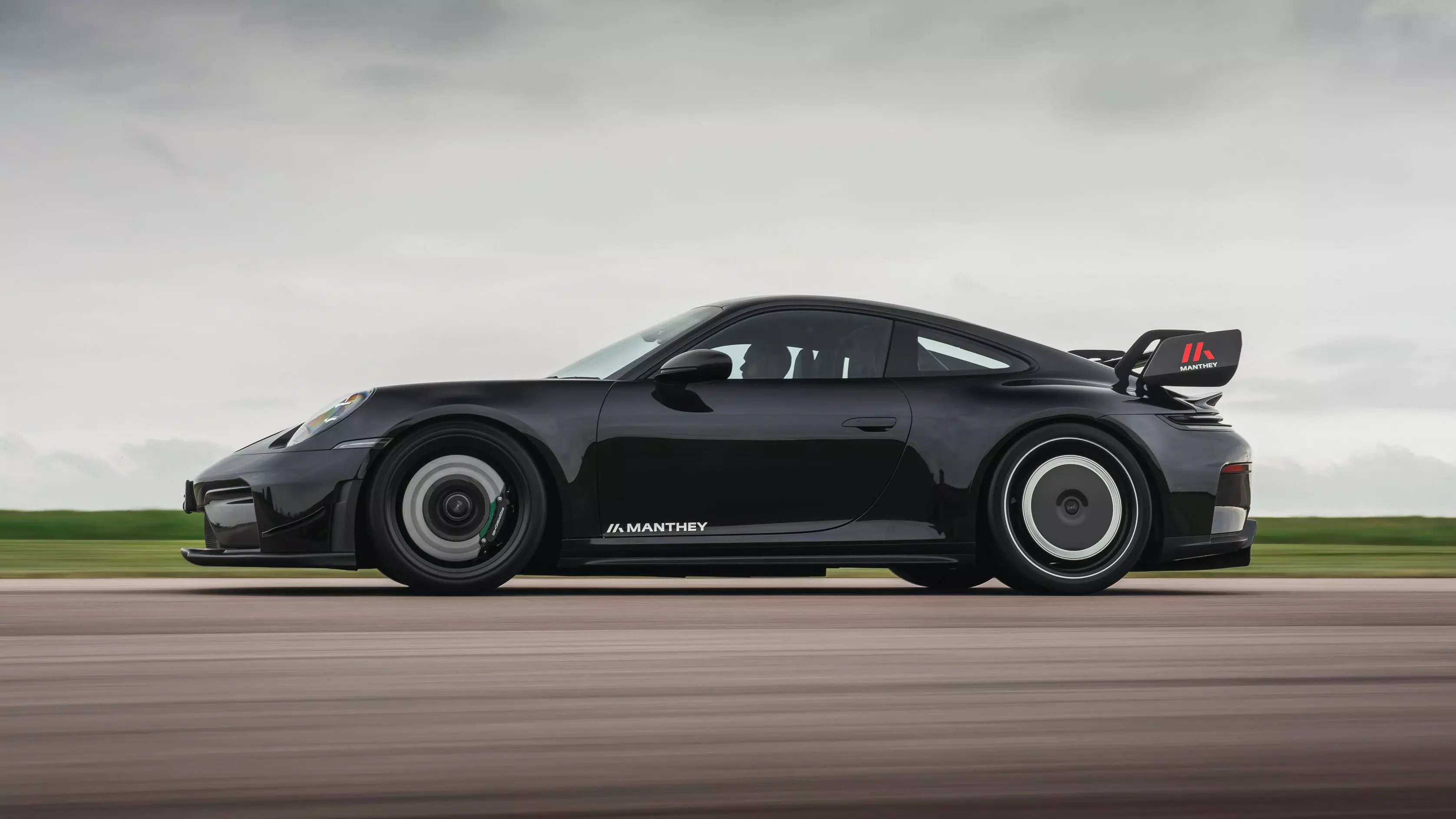 Porsche 911 GT3 Manthey: Enhancing Track Performance and Ride Comfort