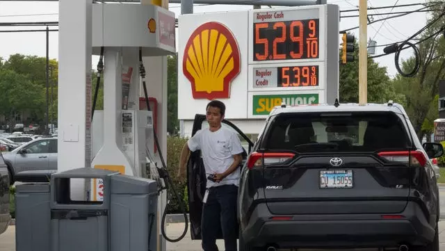 Soaring Fuel Costs Impacting Summer Travel and Boosting EV Appeal